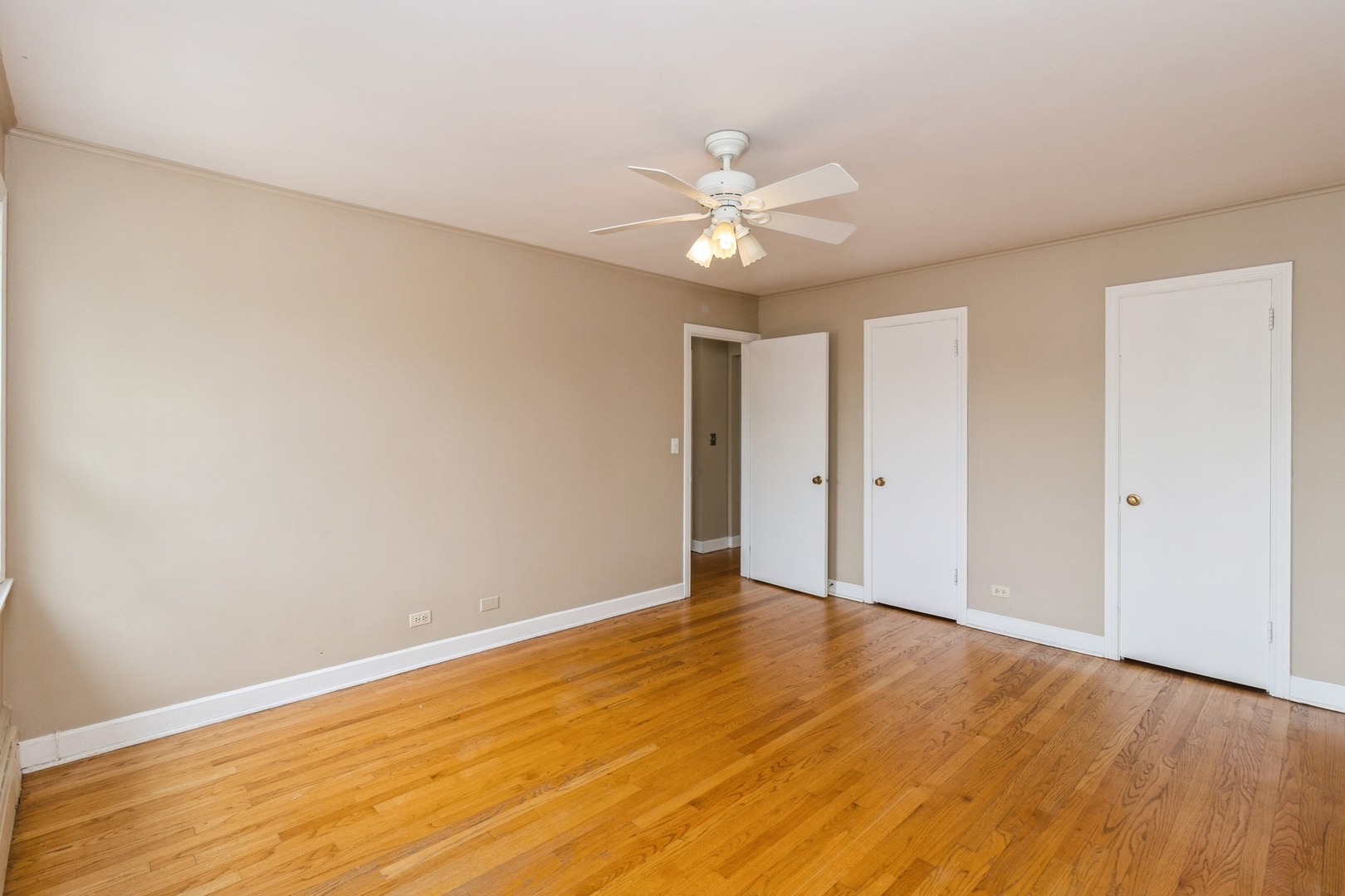 342 Ridge Avenue 3