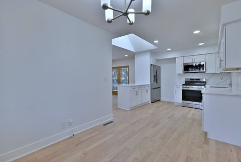 Tiny photo for 340 Somerset Drive, Streamwood, IL 60107 (MLS # 12589205)