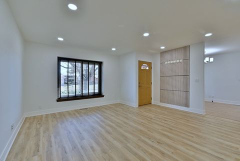 Tiny photo for 340 Somerset Drive, Streamwood, IL 60107 (MLS # 12589205)