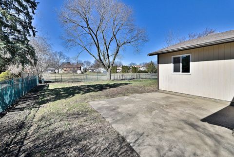 Tiny photo for 340 Somerset Drive, Streamwood, IL 60107 (MLS # 12589205)