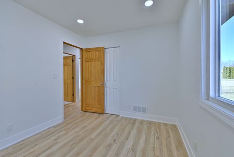 Tiny photo for 340 Somerset Drive, Streamwood, IL 60107 (MLS # 12589205)