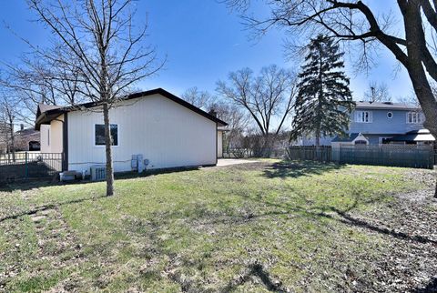 Tiny photo for 340 Somerset Drive, Streamwood, IL 60107 (MLS # 12589205)