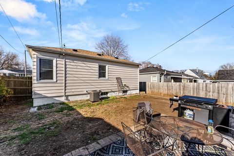 Tiny photo for 1325 W 38th Street, Davenport, IA 52806 (MLS # 12611524)
