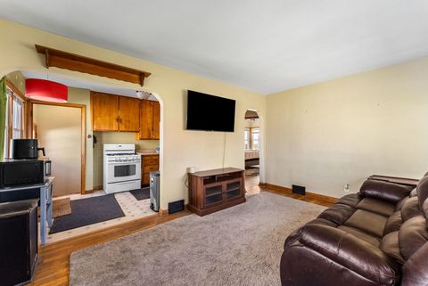 Tiny photo for 1325 W 38th Street, Davenport, IA 52806 (MLS # 12611524)