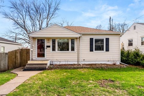 Tiny photo for 1325 W 38th Street, Davenport, IA 52806 (MLS # 12611524)