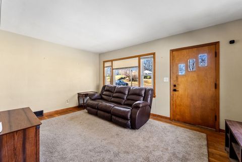 Tiny photo for 1325 W 38th Street, Davenport, IA 52806 (MLS # 12611524)