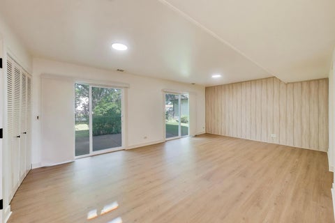 Tiny photo for 2 Oakmont Court, Streamwood, IL 60107 (MLS # 12702153)