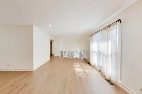 Tiny photo for 2 Oakmont Court, Streamwood, IL 60107 (MLS # 12702153)