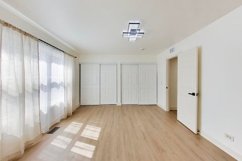 Tiny photo for 2 Oakmont Court, Streamwood, IL 60107 (MLS # 12702153)