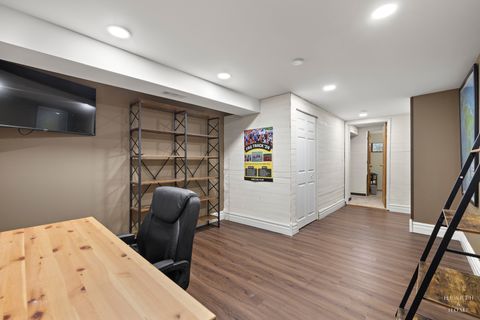 Tiny photo for 41 Manchester Court, Fox River Grove, IL 60021 (MLS # 12631716)