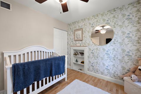 Tiny photo for 41 Manchester Court, Fox River Grove, IL 60021 (MLS # 12631716)