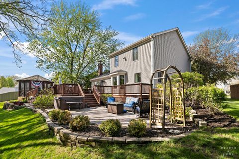 Tiny photo for 41 Manchester Court, Fox River Grove, IL 60021 (MLS # 12631716)