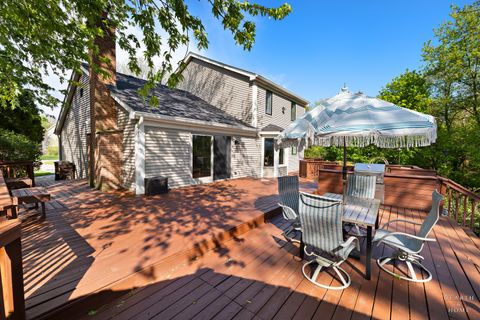 Tiny photo for 41 Manchester Court, Fox River Grove, IL 60021 (MLS # 12631716)