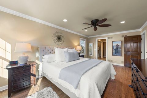 Tiny photo for 825 Evergreen Avenue, Glen Ellyn, IL 60137 (MLS # 12541287)