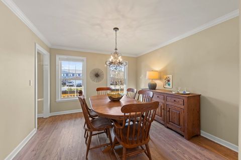 Tiny photo for 825 Evergreen Avenue, Glen Ellyn, IL 60137 (MLS # 12541287)