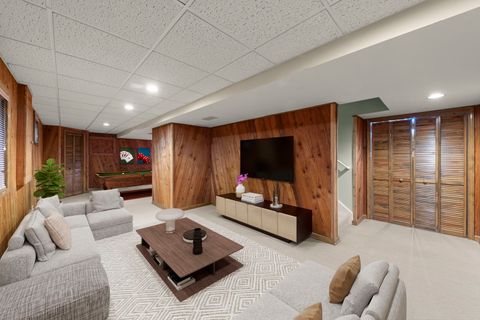 Tiny photo for 825 Evergreen Avenue, Glen Ellyn, IL 60137 (MLS # 12541287)