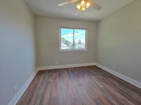 Tiny photo for 1672 Cornell Drive, Hoffman Estates, IL 60169 (MLS # 12463893)