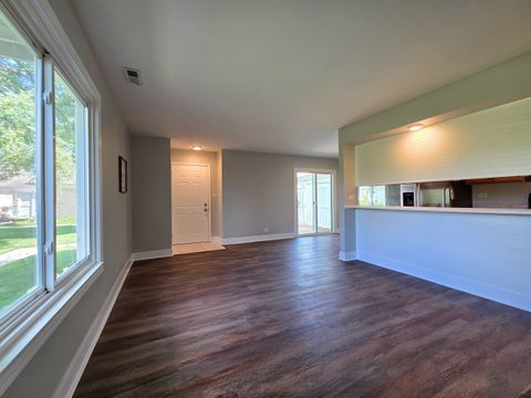 Tiny photo for 1672 Cornell Drive, Hoffman Estates, IL 60169 (MLS # 12463893)