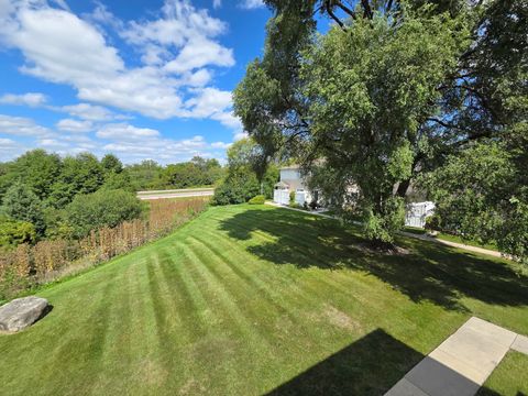 Tiny photo for 1672 Cornell Drive, Hoffman Estates, IL 60169 (MLS # 12463893)
