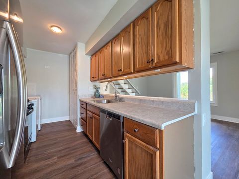 Tiny photo for 1672 Cornell Drive, Hoffman Estates, IL 60169 (MLS # 12463893)