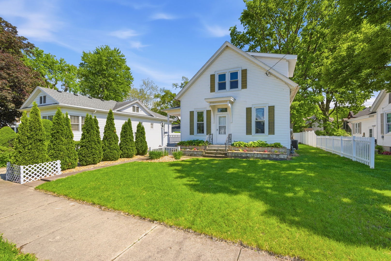 1307 Illinois Avenue