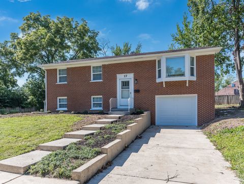 Photo of 17 Knollwood Drive, Montgomery, IL 60538 (MLS # 12464402) Photo of 17 Knollwood Drive, Montgomery, IL 60538 (MLS # 12464402)