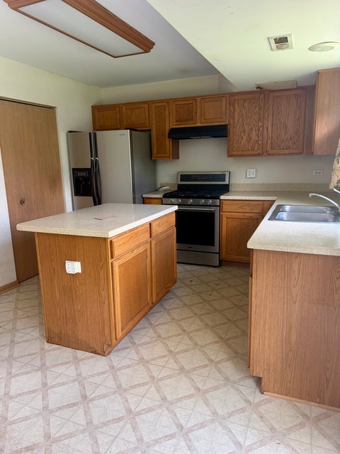 Tiny photo for 1110 Symphony Drive, Aurora, IL 60504 (MLS # 12714590)
