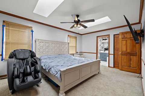 Tiny photo for 56 Huntcliff Court, Fox River Grove, IL 60021 (MLS # 12537308)