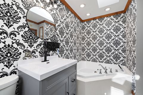 Tiny photo for 56 Huntcliff Court, Fox River Grove, IL 60021 (MLS # 12537308)