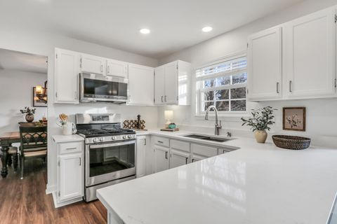 Tiny photo for 269 Braxton Way, Grayslake, IL 60030 (MLS # 12545379)