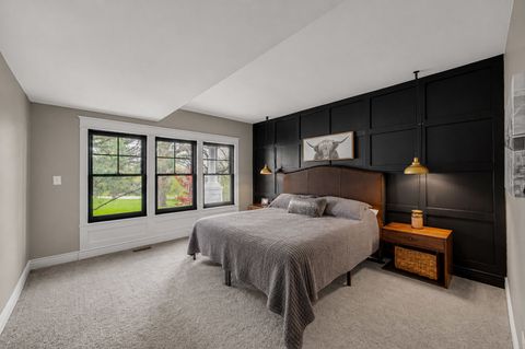 Tiny photo for 807 Viewpointe Drive, St. Charles, IL 60174 (MLS # 12629695)