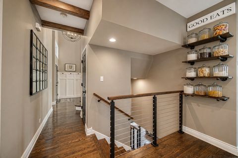 Tiny photo for 807 Viewpointe Drive, St. Charles, IL 60174 (MLS # 12629695)