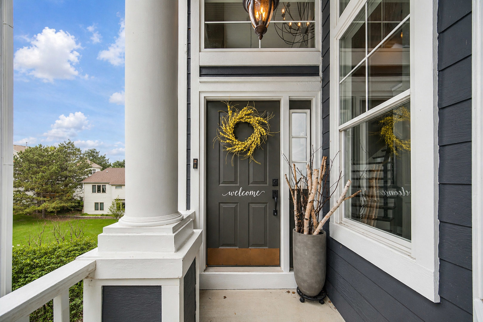 807 Viewpointe Drive