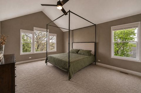 Tiny photo for 807 Viewpointe Drive, St. Charles, IL 60174 (MLS # 12629695)