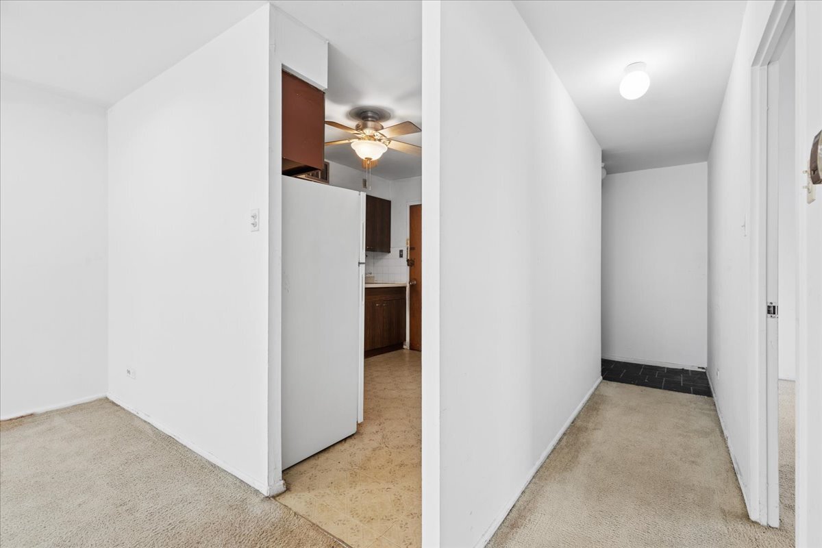 1567 Ridge Avenue 607