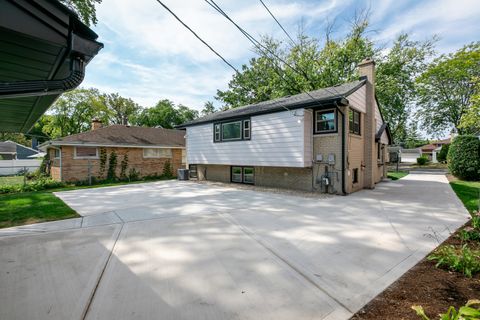 A home in Park Ridge