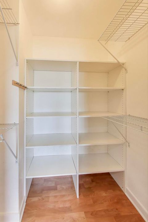 Tiny photo for 725 W Huntington Commons Road #217, Mount Prospect, IL 60056 (MLS # 12490238)