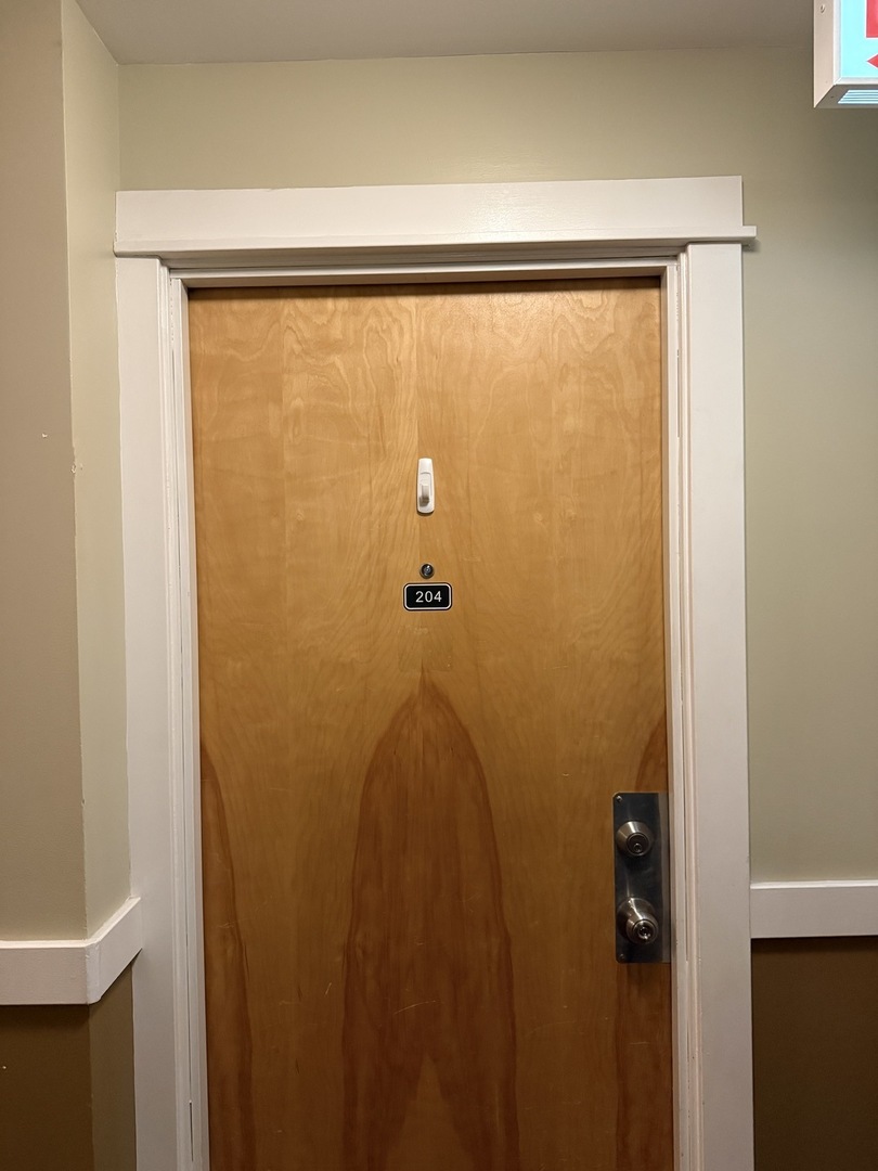 5400 S Harper Avenue 204