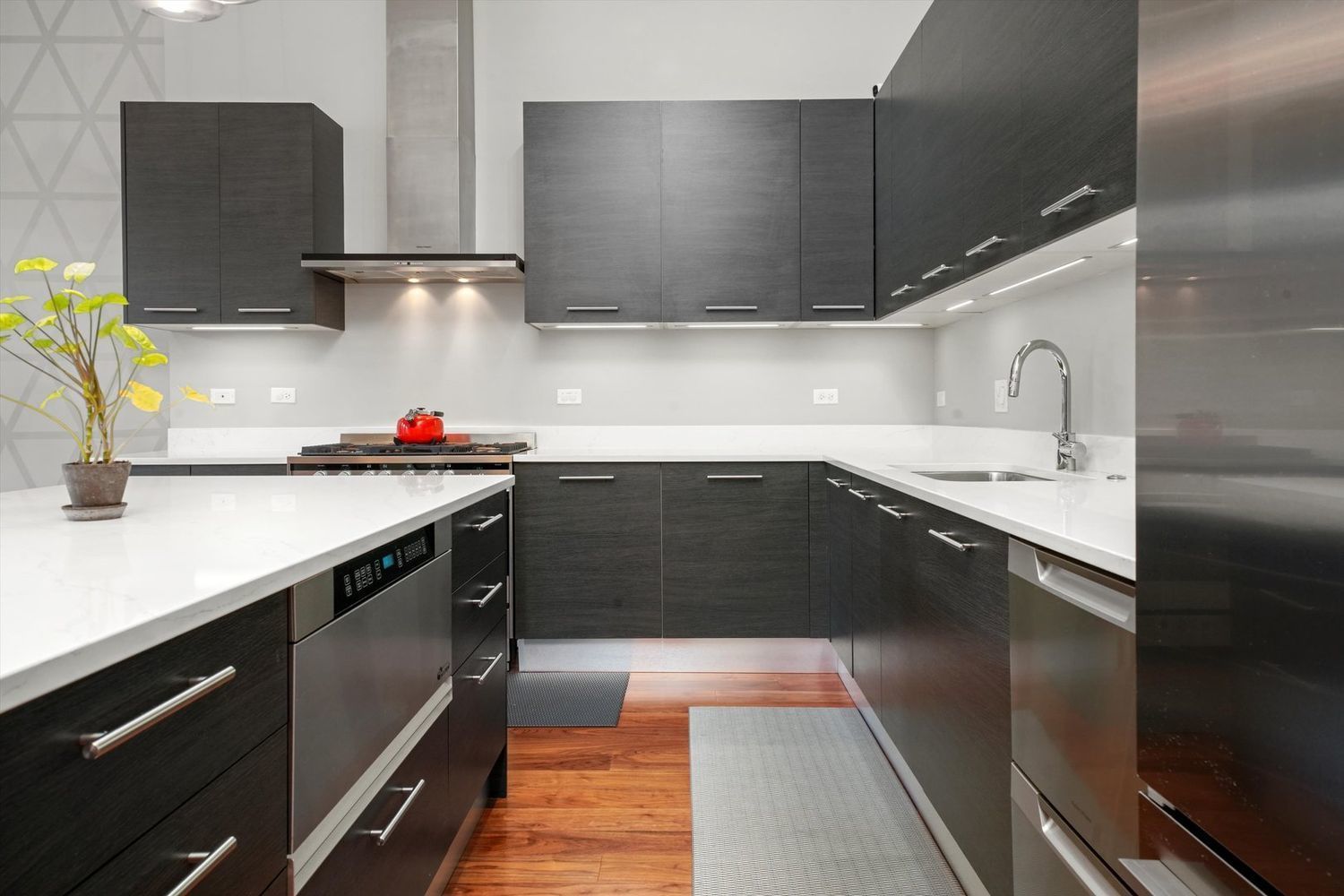 128 S Aberdeen Street 4S