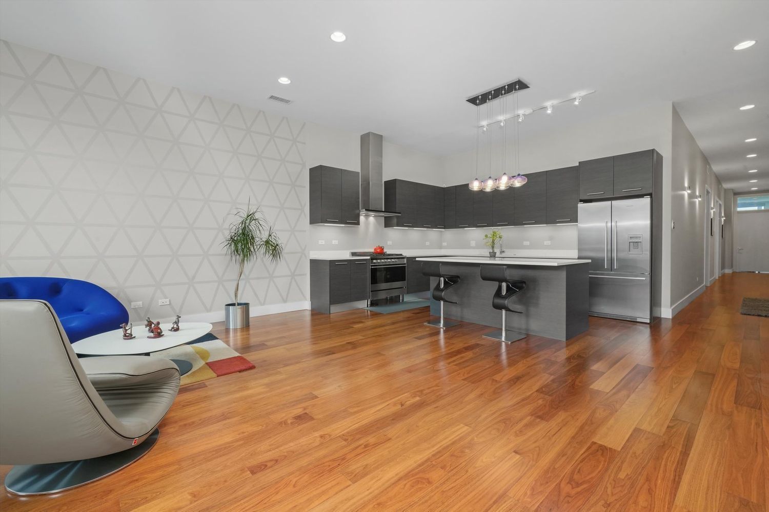 128 S Aberdeen Street 4S