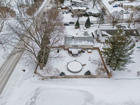 Tiny photo for 1286 Roxbury Road, Rockford, IL 61107 (MLS # 12550168)