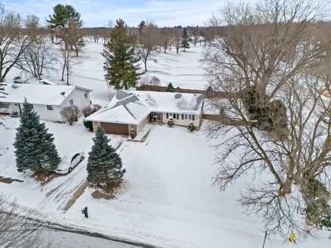 Tiny photo for 1286 Roxbury Road, Rockford, IL 61107 (MLS # 12550168)