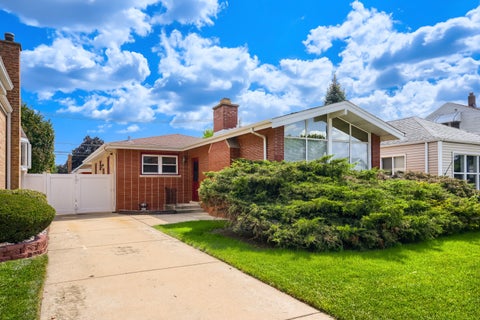 Photo of 11209 S Kedzie Avenue, Chicago, IL 60655 (MLS # 12745966)