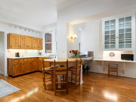 Tiny photo for 232 E Walton Place #3E, Chicago, IL 60611 (MLS # 12716425)
