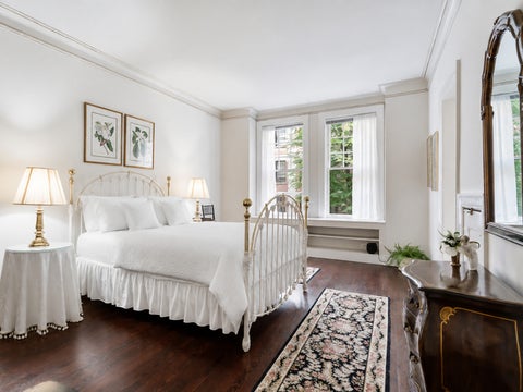 Tiny photo for 232 E Walton Place #3E, Chicago, IL 60611 (MLS # 12716425)