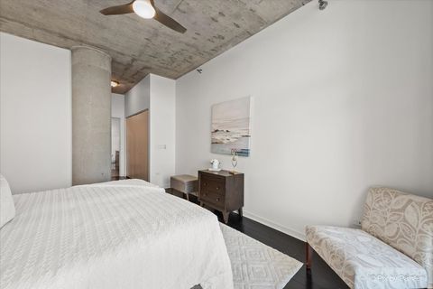 Tiny photo for 700 N Larrabee Street #1811, Chicago, IL 60654 (MLS # 12601308)