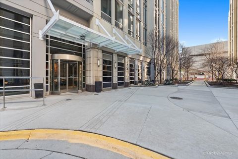 Tiny photo for 700 N Larrabee Street #1811, Chicago, IL 60654 (MLS # 12601308)