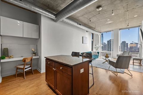 Tiny photo for 700 N Larrabee Street #1811, Chicago, IL 60654 (MLS # 12601308)