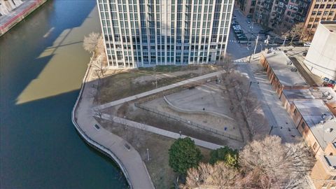 Tiny photo for 700 N Larrabee Street #1811, Chicago, IL 60654 (MLS # 12601308)