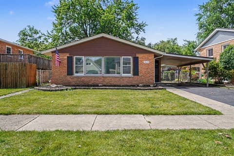 Photo of 3619 W 121st Place, Alsip, IL 60803 (MLS # 12676290)